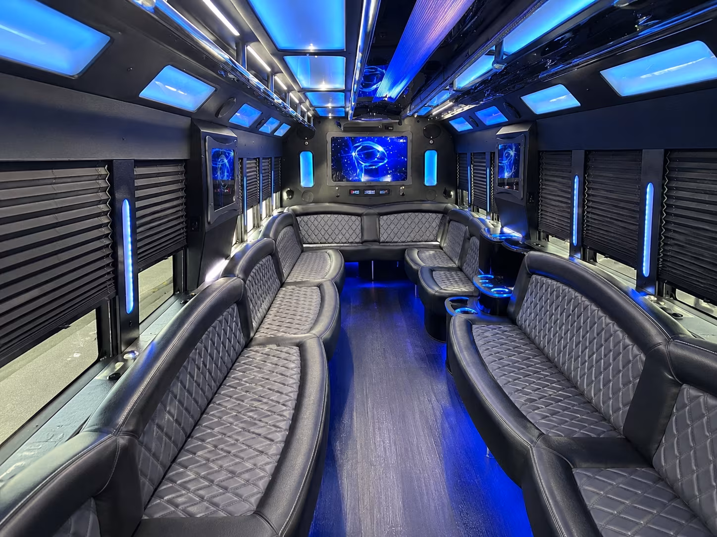 Grand Rapids Winery Tour & Pub Crawl Transportation