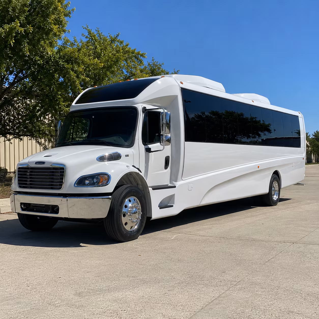 Lansing Airport Shuttle & Transportation party bus exterior