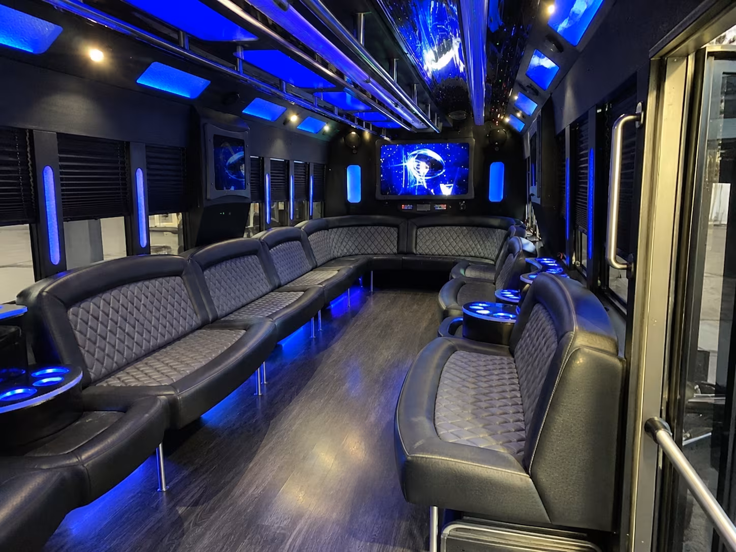 Lansing Birthday, Sweet 16, & Quinceañera Transportation pickup coordination