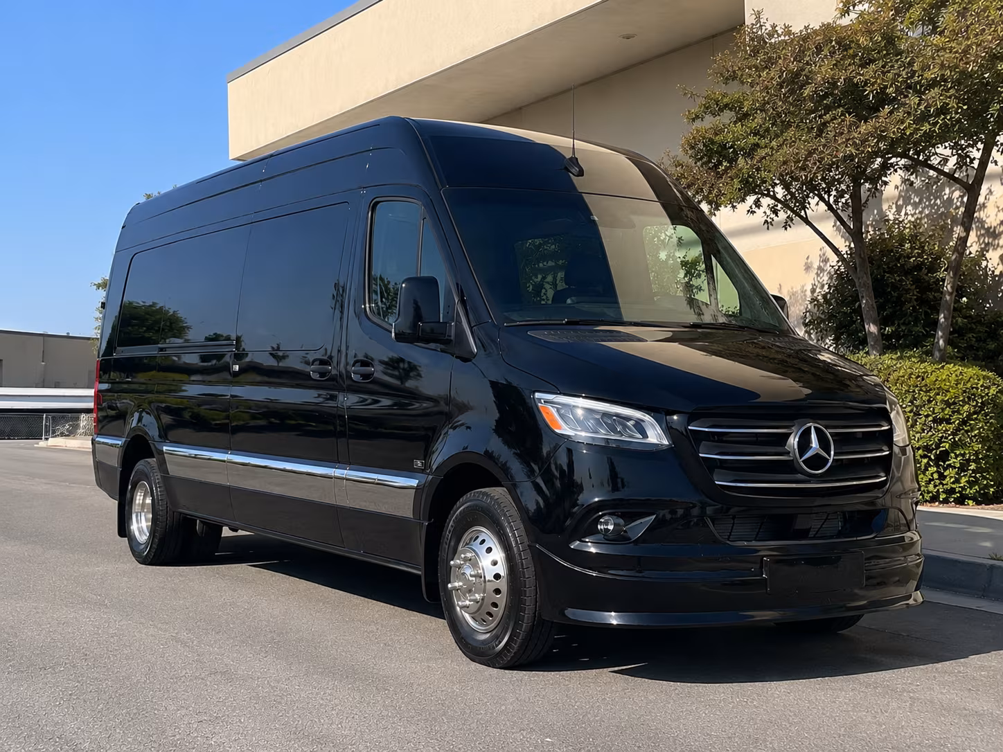 Livonia Wedding Transportation & Shuttle Service
