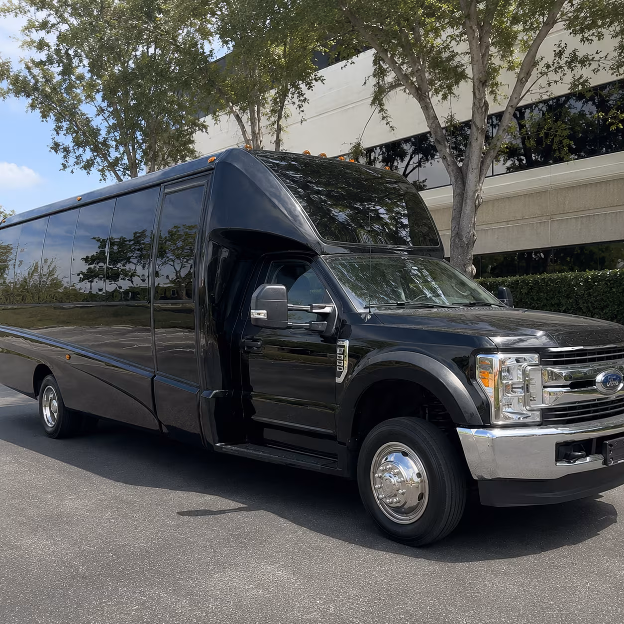 Westland Birthday, Sweet 16, & Quinceañera Party Bus Rentals