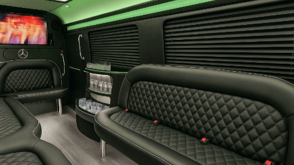 lansing 14 passenger sprinter limousine interior